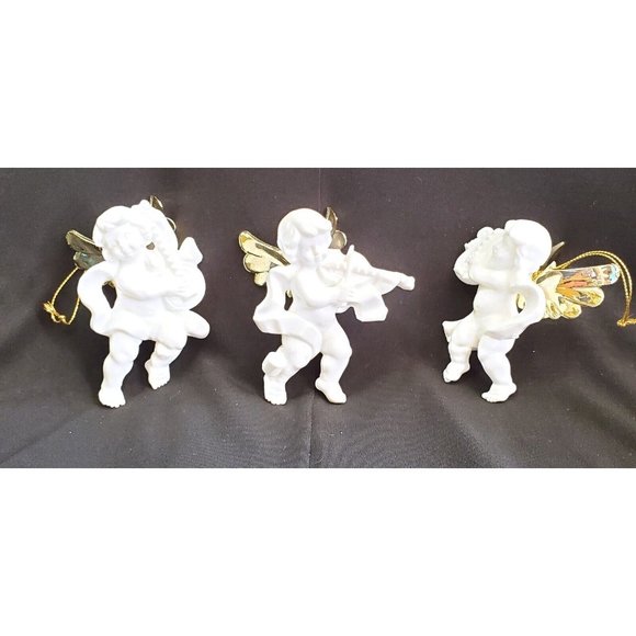 3 CHERUBS ANGELS playing instruments CHRISTMAS ORNAMENTS white plastic w/ gold - Picture 1 of 10